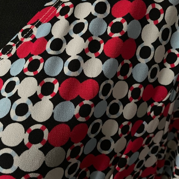 Dana Buchman Women's Modern Abstract Circles Wrap Top Size Medium - Picture 3 of 6